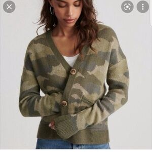 Lucky Brand Camo Cardigan Green Tan button front Wool Blend Sz M NWOT